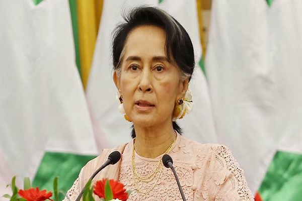 Myanmar's Aung San Suu Kyi to Skip UN Meeting after Rohingya Muslims Crisis Erupts