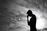 مَنْ عَظَّمَ صِغَارَ الْمَصَائِبِ ابْتُلِيَ بِكِبَارِها