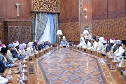 شيخ الأزهر يتبادل مع الطلاب ذكرياته حول حفظ القرآن