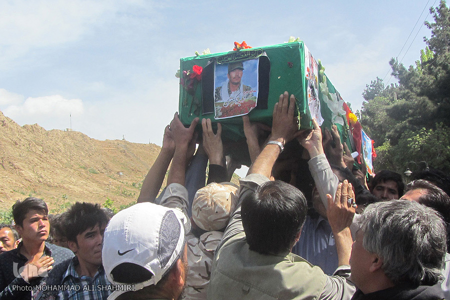 تشييع پیکر مطهر شهید مدافع حرم«ذاکر جعفري»/ مهديشهر