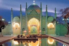 بقاع متبرکه مرکز ترویج سبک زندگی دینی و قرآنی است