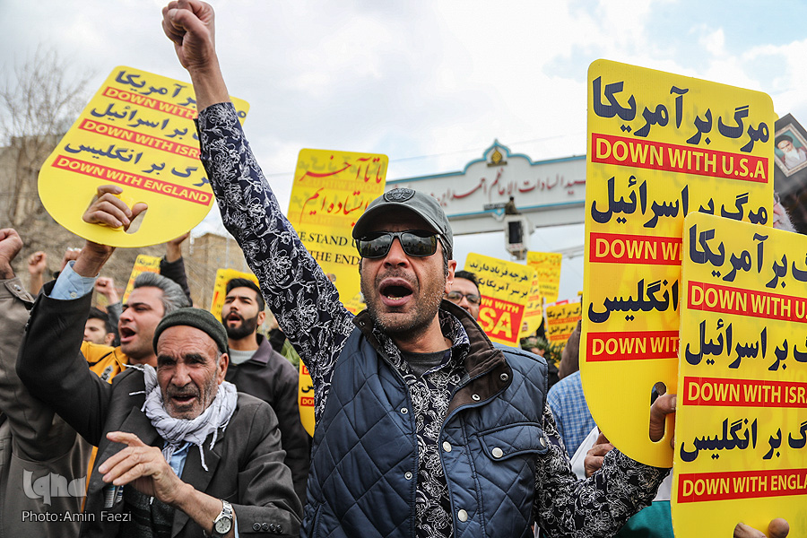 راهپيمایی شيرازی‌‌‌‌‌‌‌‌ها در محكوميت جنايات آمريكا و شهادت سردار سليمانی