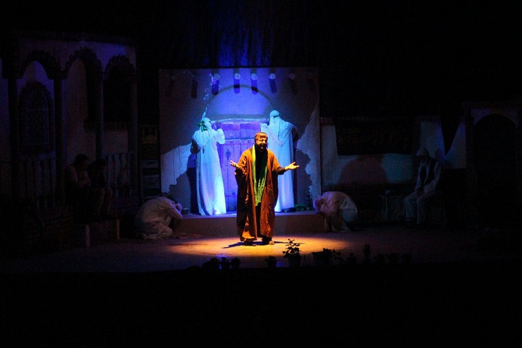 اجرای نمایش &laquo;بیرق ماندگار&raquo; در سمنان