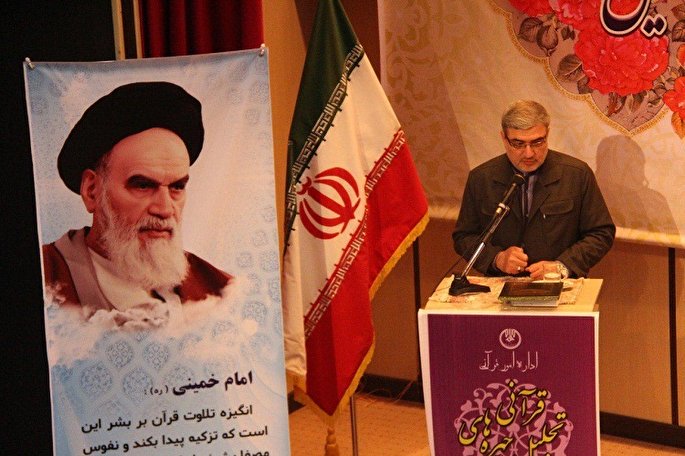 ترویج قرآن با اخلاق قرآنی تحقق می‌یابد