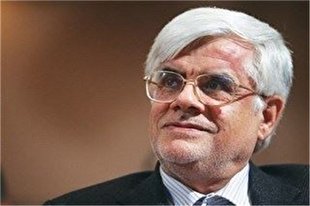 بازدید محمدرضا عارف از غرفه ایکنا در نمایشگاه قرآن