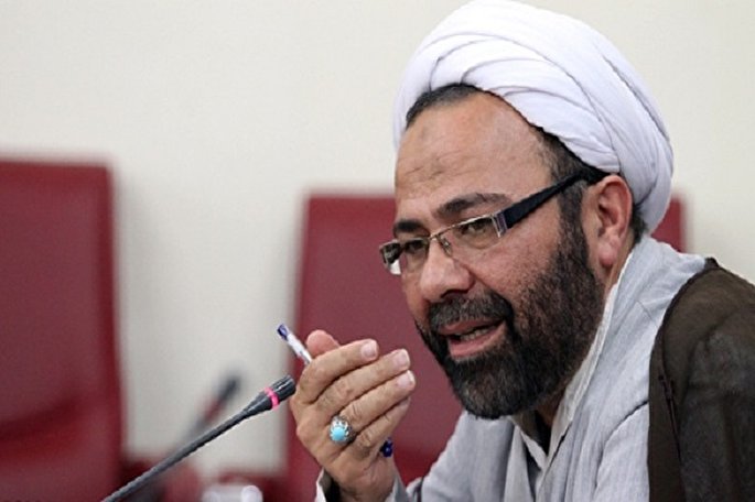 وقف گره‌گشای مشکلات مردم است