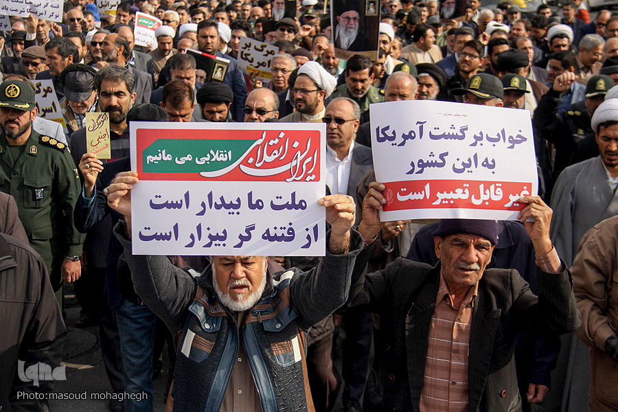 راهپیمایی مردم سمنان در حمایت از اقتدار و امنیت کشور