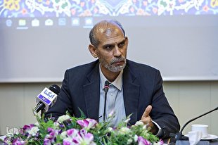 چالش امروز مسئولان فعال کردن کشور همزمان با رعایت فاصله‌‌‌گذاری اجتماعی است