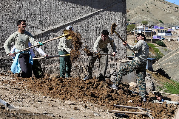 گروه‌های جهادی تخصصی کار کنند / کم‌توجهی برخی مسئولان به عملکرد جهادگران + فیلم