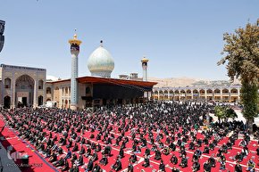 عزاداری ظهر عاشورا در حرم شاهچراغ(ع)