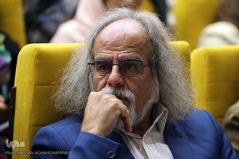 وظیفه اصلی رسانه‌ها و مطبوعات در بیان یک فیلسوف