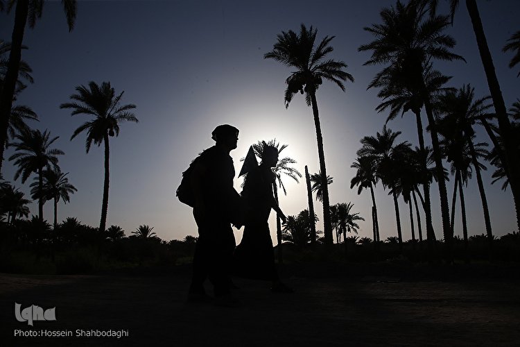 قدم‌هایی که به محشر اربعین می‌رسد