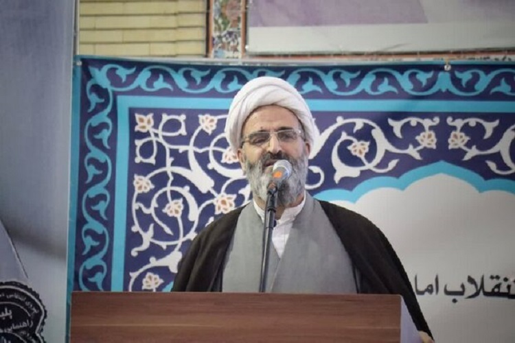 حجت الاسلام مطیعی امام جمعه سمنان هتک حرمت به قرآن نشان از اسلامهراسی دشمنان است