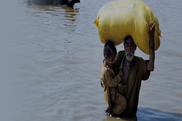 کمک 700 هزار دلاری خیریه‌های اسلامی انگلیس به سیل‌زدگان پاکستان