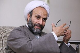 قوی شدن امت اسلامی؛ راهبرد قرآن برای مقابله با اسلام‌هراسی است + صوت