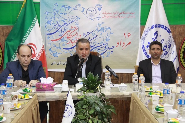 بازدید سید محمدرضا هاشمی استاندار سمنان از جهاد دانشگاهی سمنان