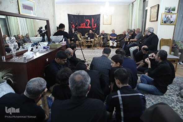 فیلم | سوگ‌نشینی به یاد قاریان کاروان حسینی