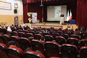 انس‌ با کتاب نقش مؤثری در پیشگیری از آسیب‌های اجتماعی دارد