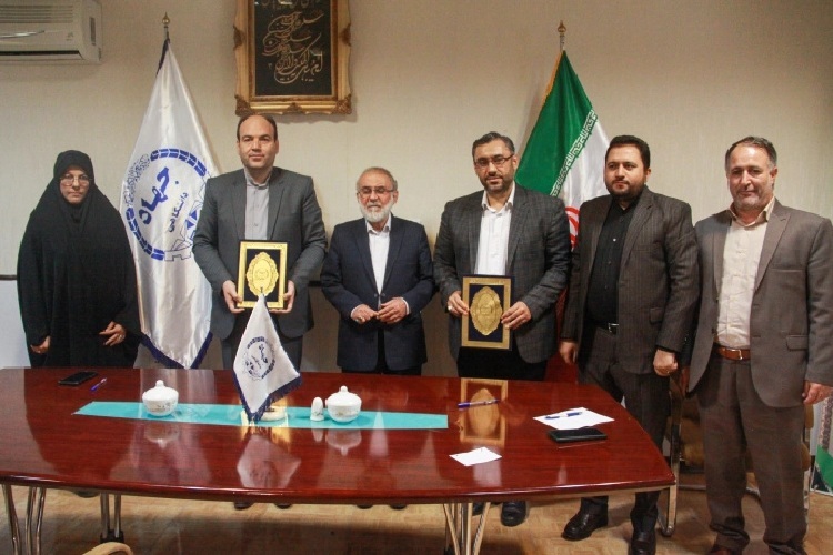 انعقاد تفاهم نامه بین جهاددانشگاهی سمنان و مؤسسه قرآنی نورالمجتبی