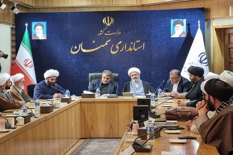 حجت الاسلام مطیعی نماینده ولی فقیه در سمنان گردهمایی ائمه جمعه استان با حضور استاندار سمنان حجت الاسلام مطیعی نماینده ولی فقیه در سمنان گردهمایی ائمه جمعه استان با حضور استاندار سمنان