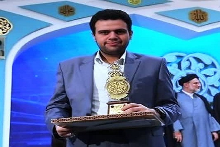 سیدمحمد حسینی پور قاری قرآن کریم از استان سمنان