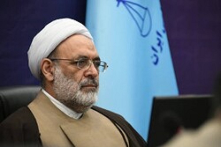 حجت الاسلام محمد صادق اکبری مدیر کل دادگستری استان سمنان حجت الاسلام محمد صادق اکبری مدیر کل دادگستری استان سمنان