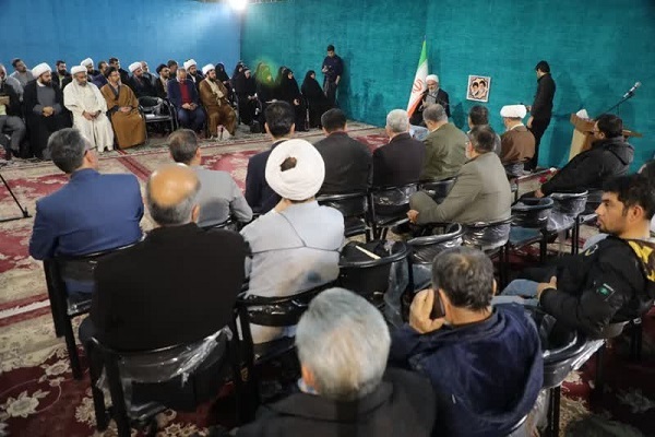 حجت الاسلام مطیعی نماینده ولی فقیه در سمنان در نشست رمضان با حلقه های میانی گام دوم انقلاب