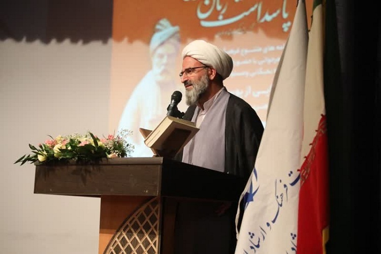 حجت الاسلام مطیعی نماینده ولی فقیه در استان سمنان