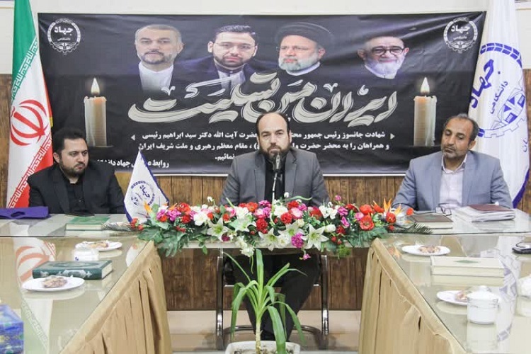 علی منصفی راد رئیس جهاد دانشگاهی استان سمنان در آیین بزرگداشت شهدای خدمت در جهاد دانشگاهی سمنان