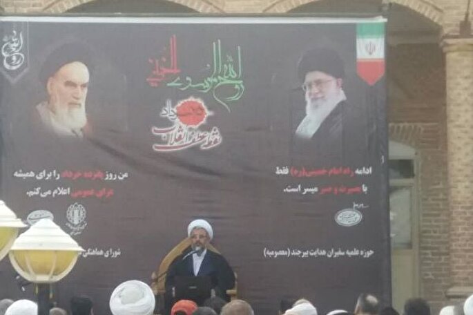 امام خمینی(ره) احیاگر اسلام ناب محمدی (ص) بود