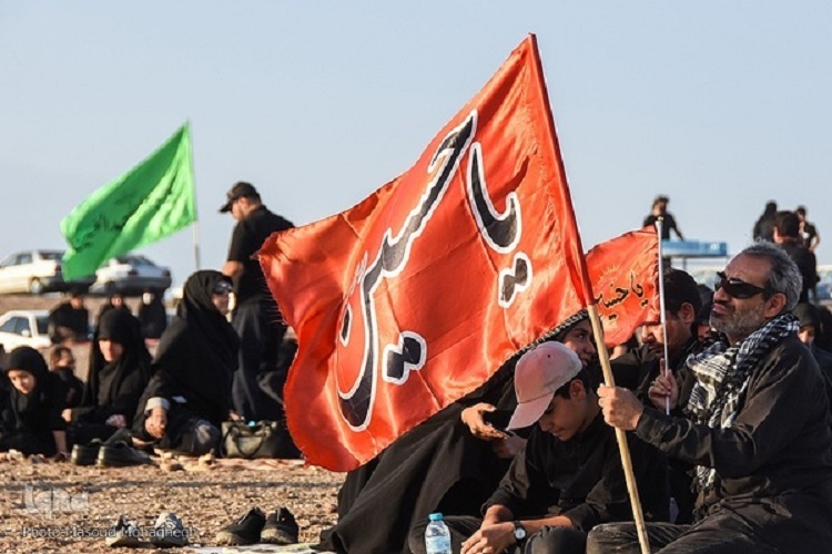 آیین سوگواری امام حسین (ع) در کویر خوریان سمنان برگزار شد