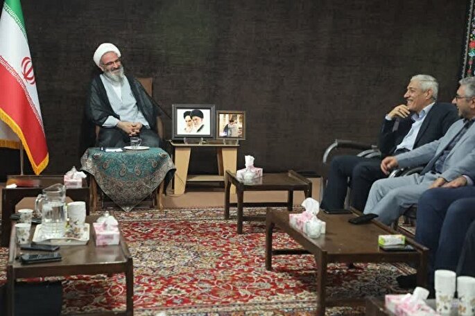 ضرورت همراهی با رئیس‌جمهور در مسیر پیشرفت کشور