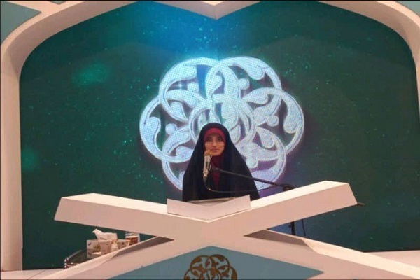اجرای نماینده کشورمان در مسابقات قرآن دبی
