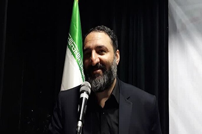 دولتمردان بدون توقع و منت خادم مردم باشند