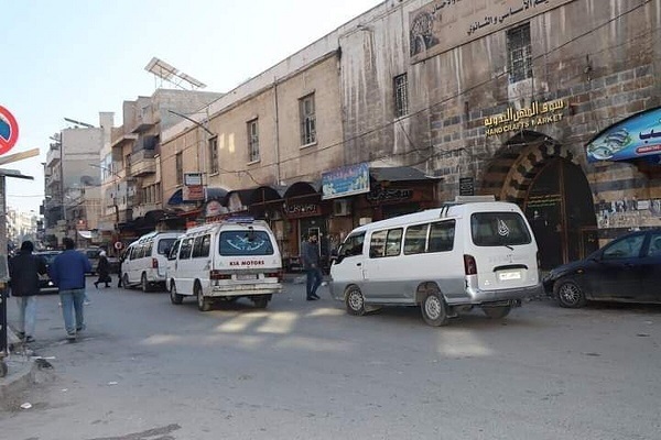 غارت خانه بشار اسد توسط نیروهای مسلح و تعرض به سفارت ایران در دمشق + فیلم