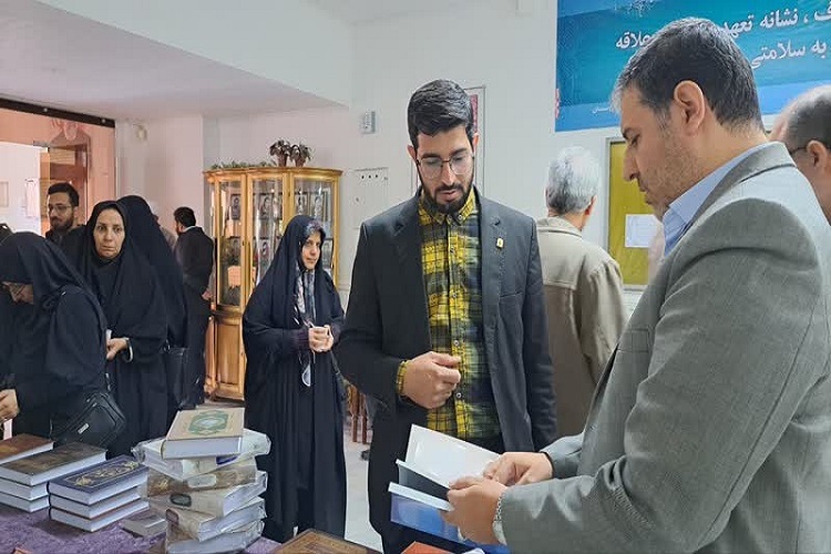 محمد اسماعیل آریا منش رئیس اداره قرآن و عترت و نماز آموزش و پرورش استان سمنان