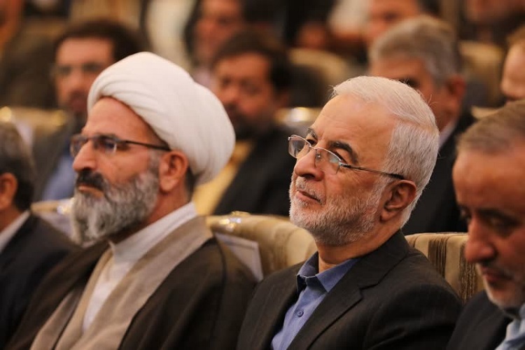 اسکندر مومنی وزیر کشور در آیین تودیع و معارفه استاندار سمنان