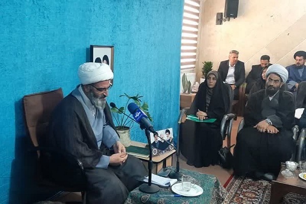 حجت الاسلام مطیعی نماینده ولی فقیه در سمنان در جلسه شورای هماهنگی برنامه‌های دهه کرامت