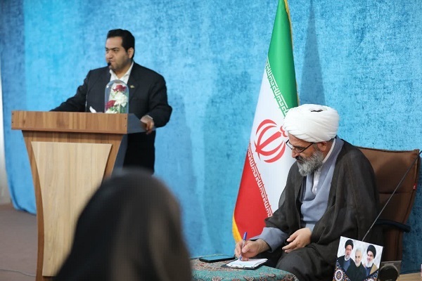 دیدار مدیر کل و کارکنان کانون پرورش فکری کودکان با حجت الاسلام مطیعی نماینده ولی فقیه در سمنان