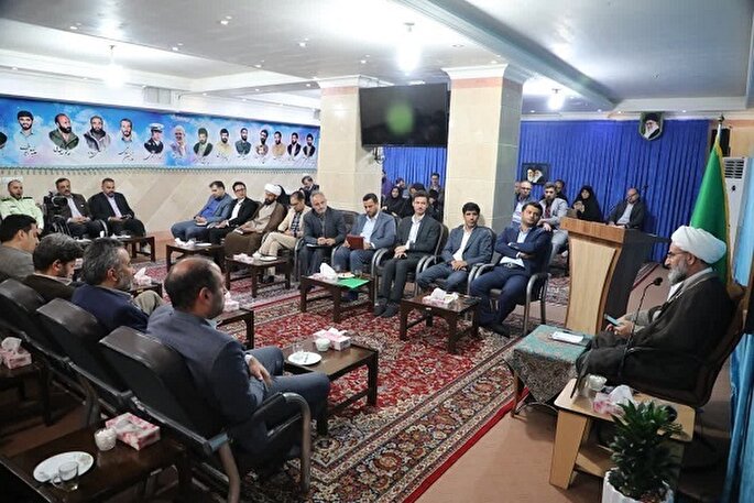 روابط‌ عمومی‌ها حلقه واسط میان مردم و مدیران دستگاه‌های اجرایی هستند