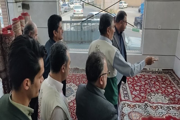 عرضه فرش‌های متبرک حرم مطهر رضوی توسط کانون‌های خدمت رضوی استان سمنان