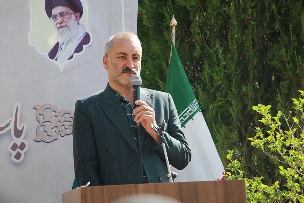 جعفر حاجی ملک احمدی مدیر آموزش و پرورش شهرستان مهدیشهر جعفر حاجی ملک احمدی مدیر آموزش و پرورش شهرستان مهدیشهر