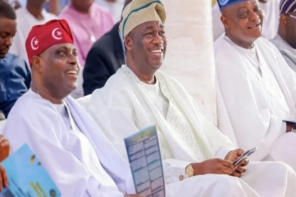 مقام نیجریه‌ای: رفتار نیک مسلمانان عامل جذب دیگران به دین باشد