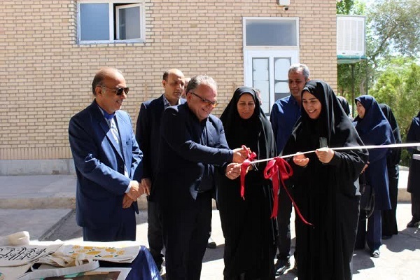 برپایی بازارچه کارآفرینی در دانشکده ملی مهارت دختران سمنان