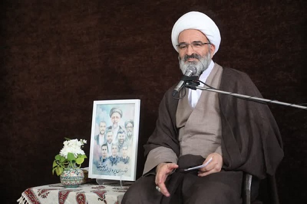 مواجهه شهید رئیسی با مردم الگویی برای تمام کارگزاران نظام است