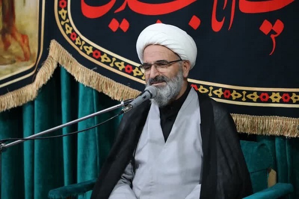 حجت الاسلام مرتضی مطیعی، امام جمعه سمنان در خطبه های نماز جمعه در سمنان