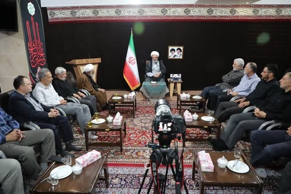 دیدار حجت الاسلام مطیعی نماینده ولی فقیه در سمنان با اعضای دفتر نظارت و بازرسی انتخابات استان دیدار حجت الاسلام مطیعی نماینده ولی فقیه در سمنان با اعضای دفتر نظارت و بازرسی انتخابات استان