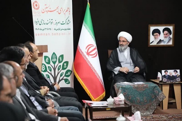 حجت الاسلام مرتضی مطیعی نماینده ولی فقیه در استان سمنان در دیدار با کارکنان بهزیستی استان حجت الاسلام مرتضی مطیعی نماینده ولی فقیه در استان سمنان در دیدار با کارکنان بهزیستی استان