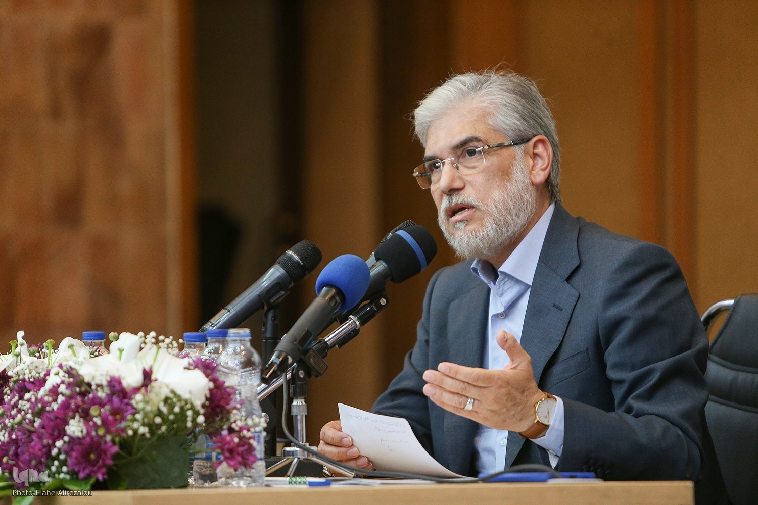 اعلام زمان اتمام مرخصی تابستانه اساتید و کارکنان دانشگاه‌ها از سوی وزیر علوم