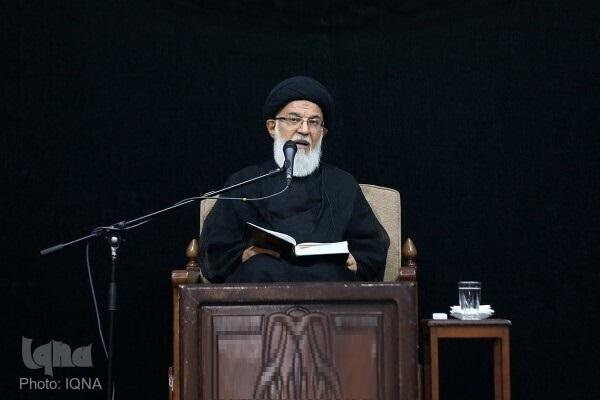 «استقامت» به همراه «ذکر کثیر» میسر خواهد شد